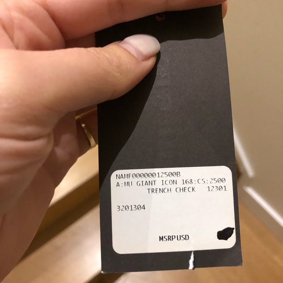 Burberry large check scarf - Picture 5 of 5